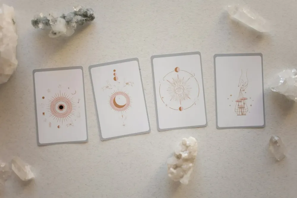 Carte voyance-pierre